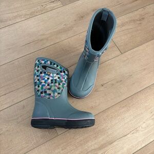 BOGS Seamless Winter Snow Boot Sz 1
